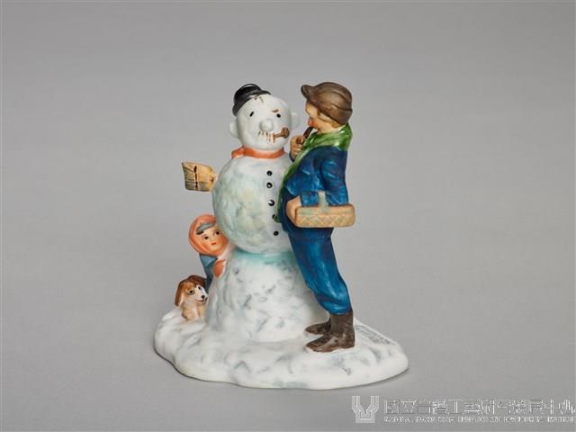 冬天男人與男孩堆雪人藏品圖，第2張