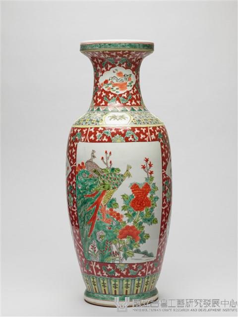 琺瑯彩孔雀紋盤口細頸瓶-國立臺灣工藝研究發展中心-典藏網-藏品