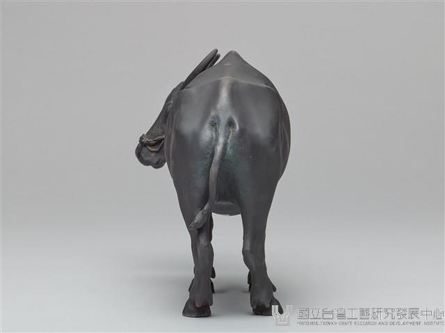 水牛(一)-(四)-頭朝左的牛藏品圖，第2張