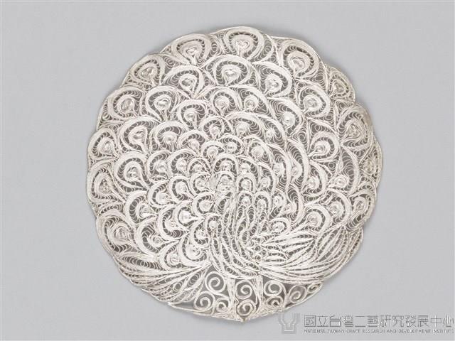 孔雀開屏銀絲盤藏品圖，第3張