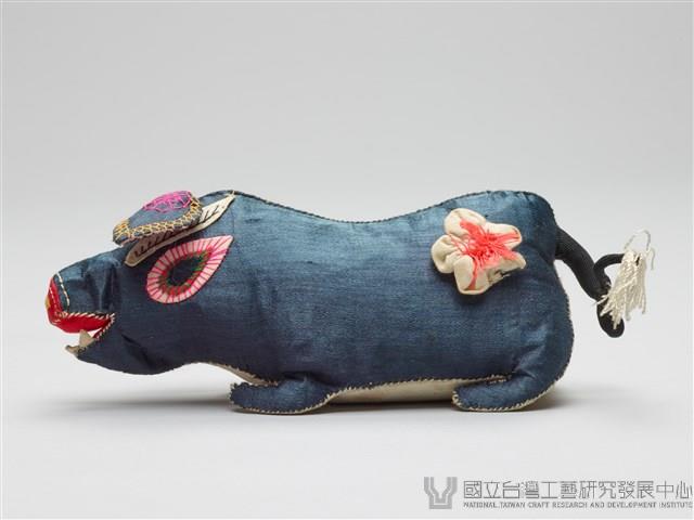 黑豬形童枕藏品圖，第3張