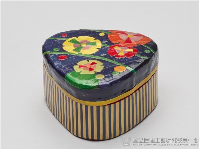 首飾盒-三角(大)藏品圖，第1張