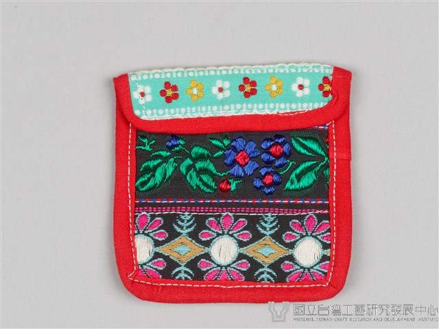 雲南刺繡線包藏品圖，第2張