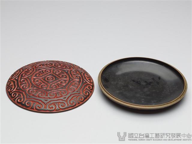 雕漆圓扁盒藏品圖，第2張