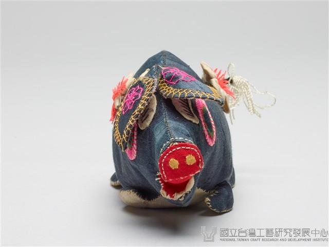 黑豬形童枕藏品圖，第2張