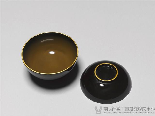 黑漆蓋碗－畫著燕子的碗藏品圖，第4張