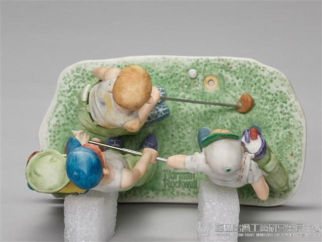 四個少年打高爾夫球藏品圖，第7張