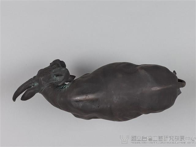 水牛(一)-(四)-頭朝右的牛藏品圖，第7張
