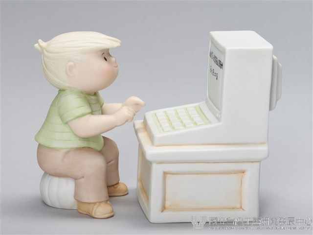 男打電腦藏品圖，第1張
