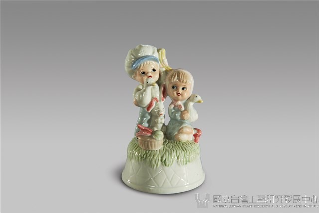 男女孩抱鵝/兔付(音)藏品圖，第1張