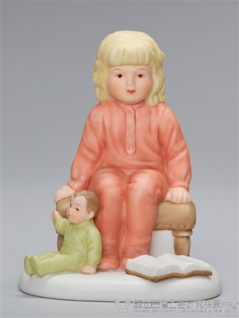 女坐藏品圖，第3張