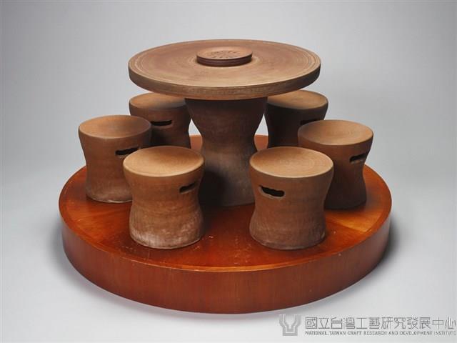 陶桌椅組藏品圖，第3張