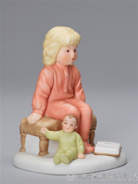 女坐藏品圖，第2張