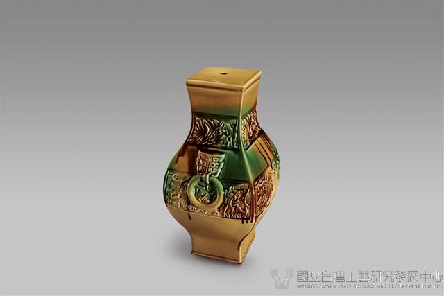 彩釉燈座藏品圖，第1張