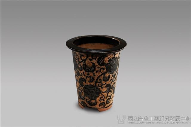 黑釉刻畫花盆藏品圖，第1張