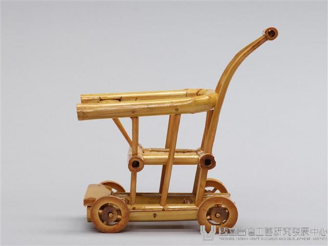迷你竹家具－兒童車椅(有輪子)藏品圖，第2張