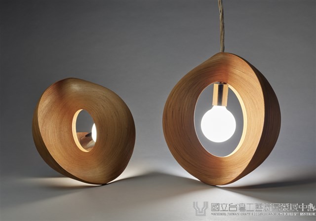 木吊燈組(附燈泡)藏品圖，第2張