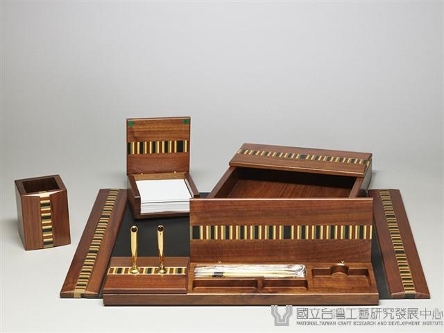 倍尊高級鑲木文具組藏品圖，第2張