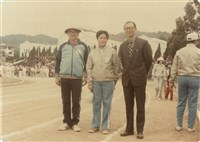 與女作家李皇合照藏品圖，第1張