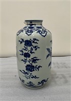 仿清雍正青花折枝花瓶(複製品)藏品圖，第1張