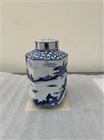 仿清康熙青花玩童六角蓋罐(複製品)藏品圖，第1張