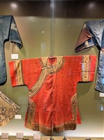 藍提花絲地挖布貼雲大襟衫藏品圖，第3張