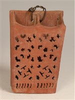 紅陶鏤空雙格筷子籠藏品圖，第1張