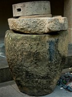 砂岩石臼藏品圖，第1張