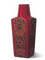 富貴（朱地纏枝富貴花磨顯四方漆瓶）藏品圖，第1張