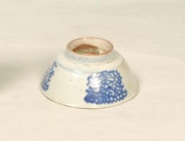 青花瓷碗的圖片