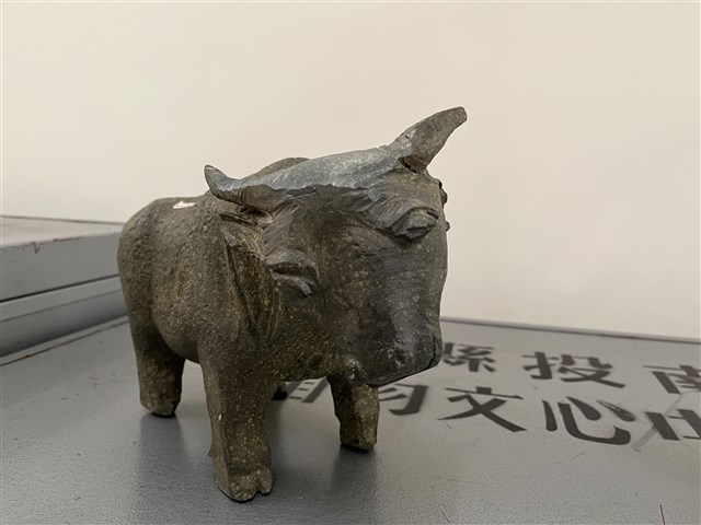 牛石雕的圖片