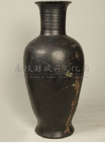 黑釉花卉紋瓶藏品圖，第1張