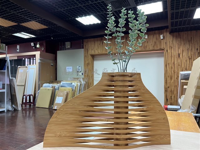 屏亦近人藏品圖，第1張