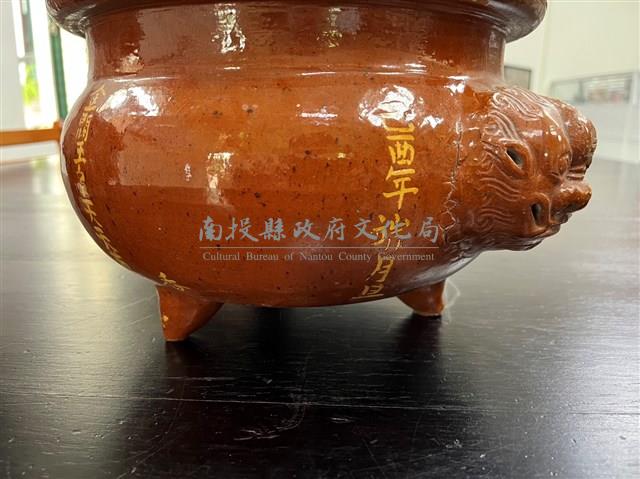 獅頭雙耳香爐藏品圖，第4張