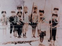民國50年代鹿谷鄉兒童玩竹槍照藏品圖，第1張