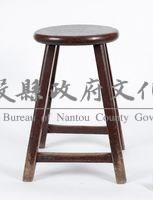 圓形檜木板凳藏品圖，第1張
