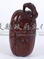 紫檀絲瓜木雕藏品圖，第1張