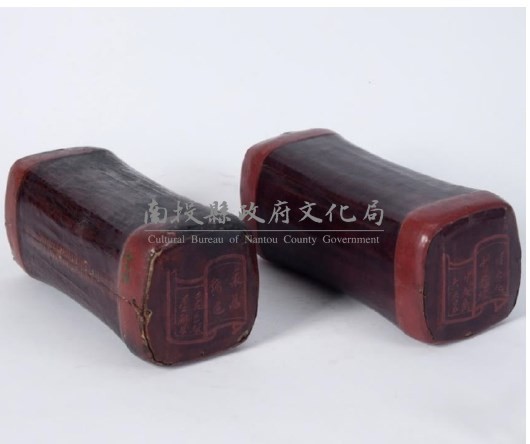 朱漆彩繪枕頭藏品圖，第1張