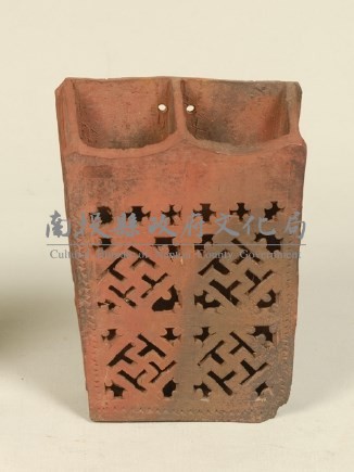 紅陶鏤空雙格筷子籠藏品圖，第1張