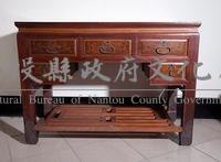 乾漆墨繪漢體肖楠木書桌藏品圖，第1張