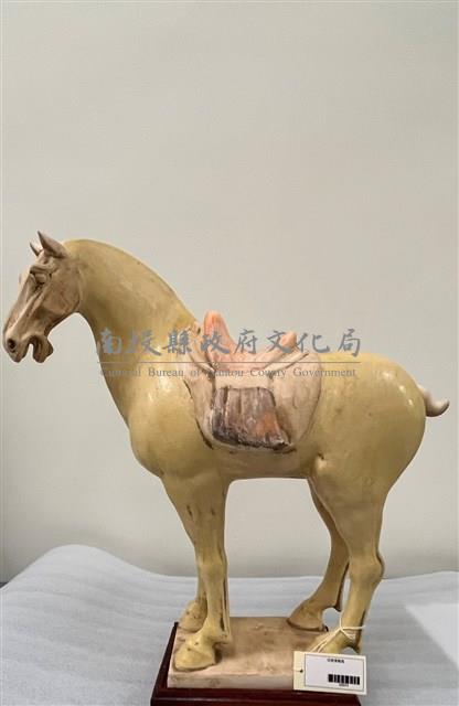 仿唐黃釉馬(複製品)藏品圖，第1張