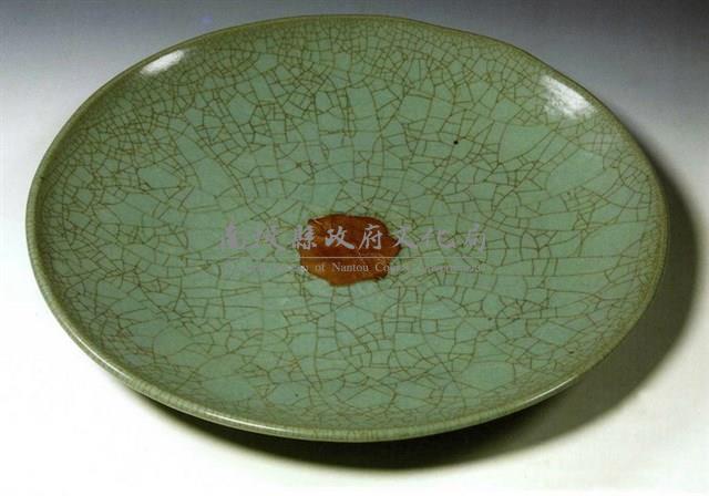 一塊沒有上釉的泥土藏品圖，第1張