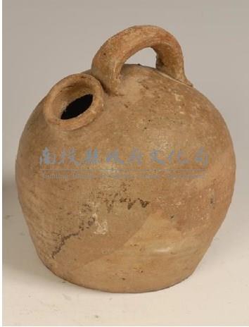 褐釉男用夜壺藏品圖，第1張