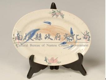 橢圓形繪魚紋盤藏品圖，第1張