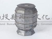 八角型鑲銅錫粉盒藏品圖，第1張