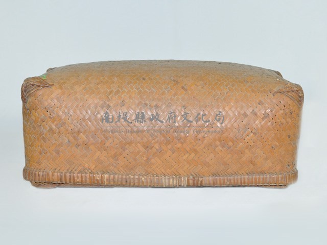 竹編衣箱藏品圖，第1張