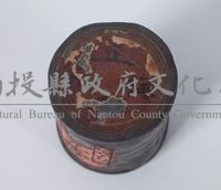 圓筒型雙層錫藥粉盒藏品圖，第1張