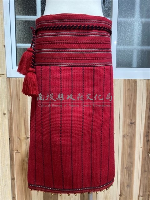 賽德克女性盛裝一套上衣、裙子、腳套藏品圖，第2張