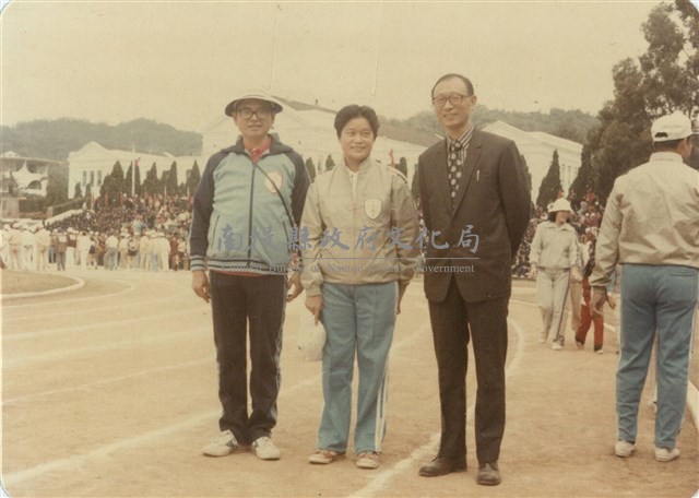 與女作家李皇合照藏品圖，第1張