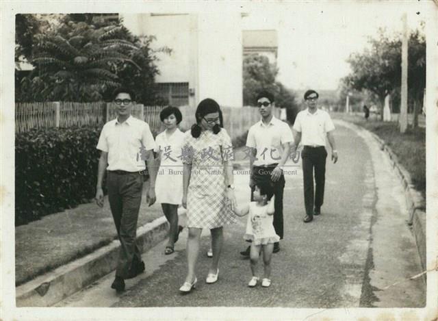 尤增輝等人合照藏品圖，第1張